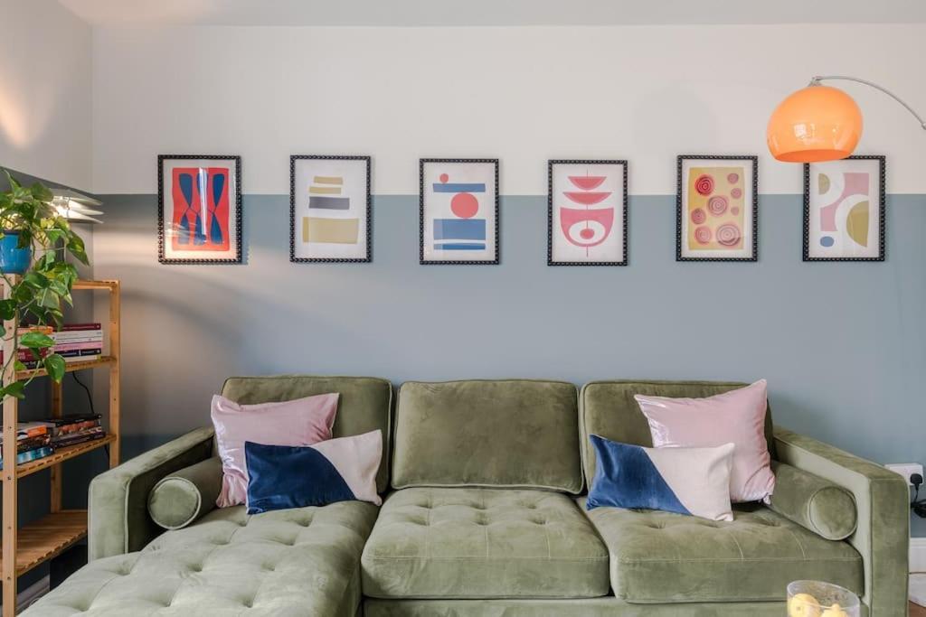 The Clissold, Two Bedroom Apartment N5 ロンドン エクステリア 写真