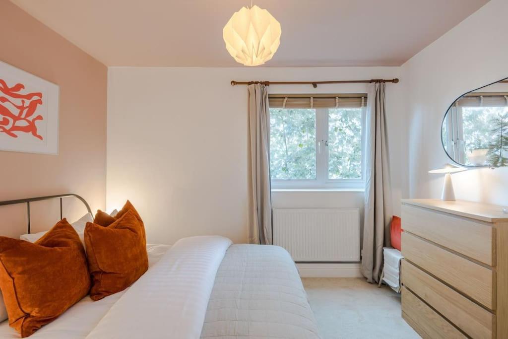 The Clissold, Two Bedroom Apartment N5 ロンドン エクステリア 写真